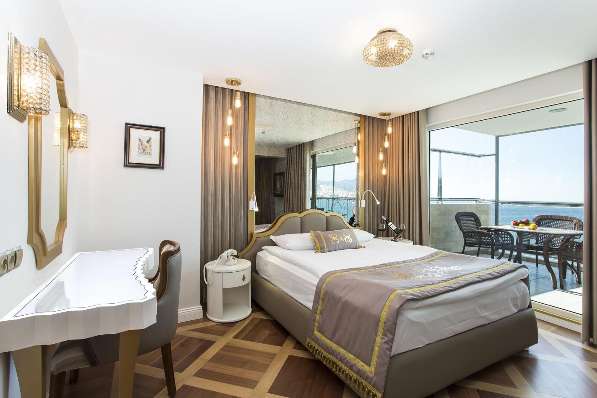 Hotel Izmir Palas Hotel